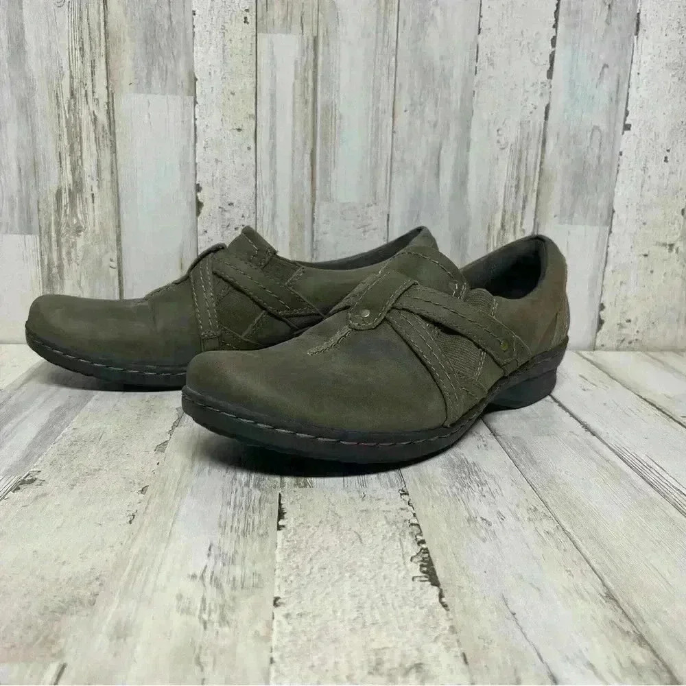 Clarks Womens Ideo Chilly Loafer Shoes Green Low Top Leather Slip Ons 9N - Picture 4 of 9